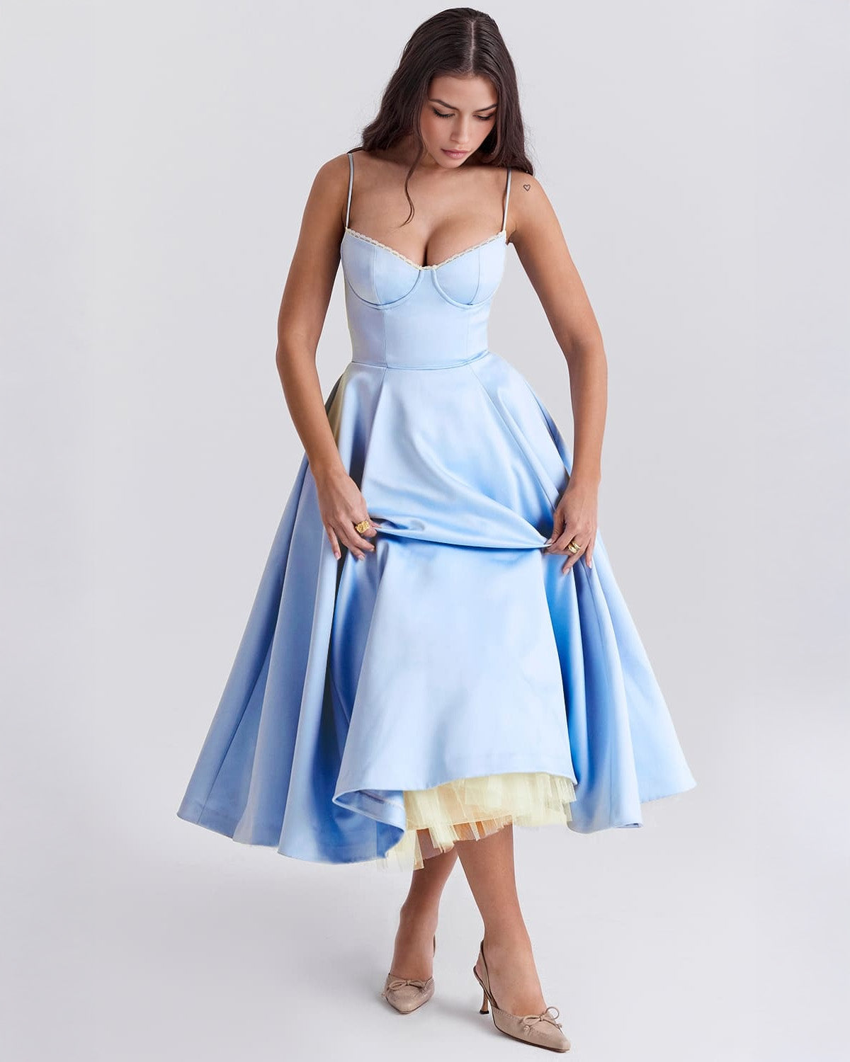 Vestido midi Selene elegante y sofisticado