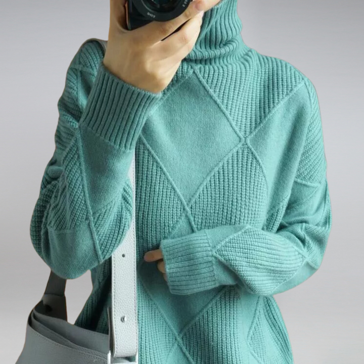 Sophia - Luxurious Turtleneck Sweater