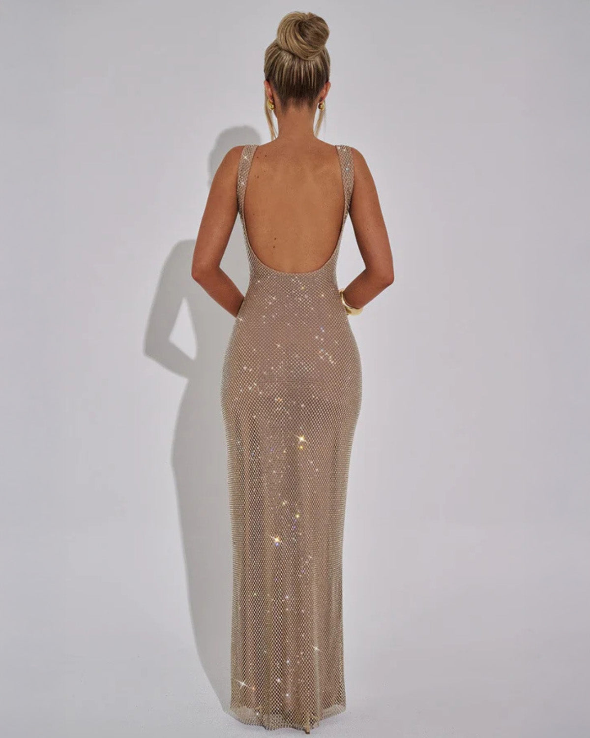 Elegant Isabella Maxi Dress for a Stunning Look