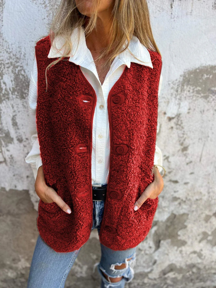 Autumn Button-Down Vest – Lightweight Warm Layer for Casual & Everyday Fall Styling