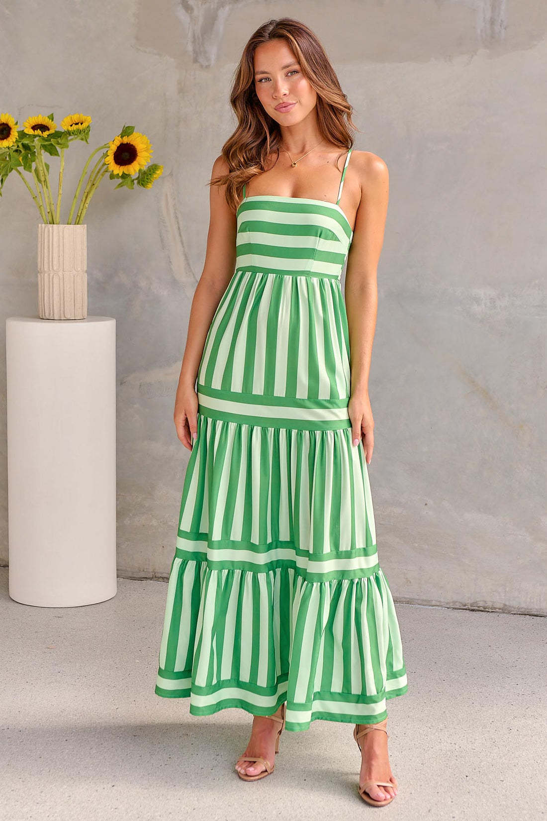 Naomi - Casual Spaghetti Strap Large Swing Maxi Dress