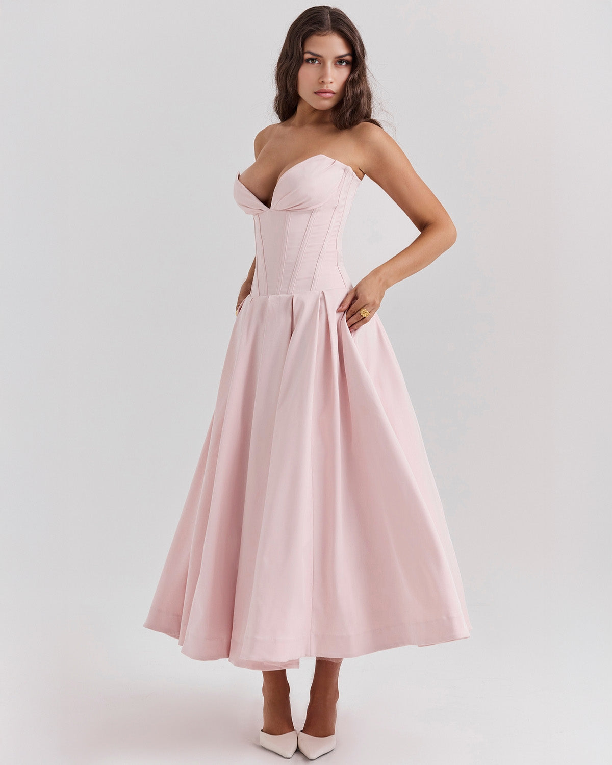 Elegant Amalfi Midi-Kleid für stilvollen Auftritt