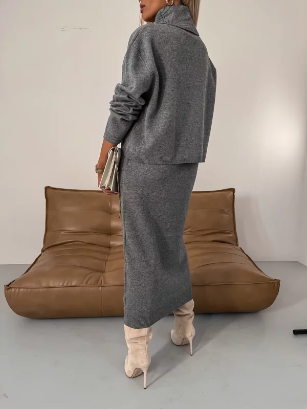 Ensemble élégant Audrey - Pull à col roulé et jupe assortie pour un look chic et sophistiqué