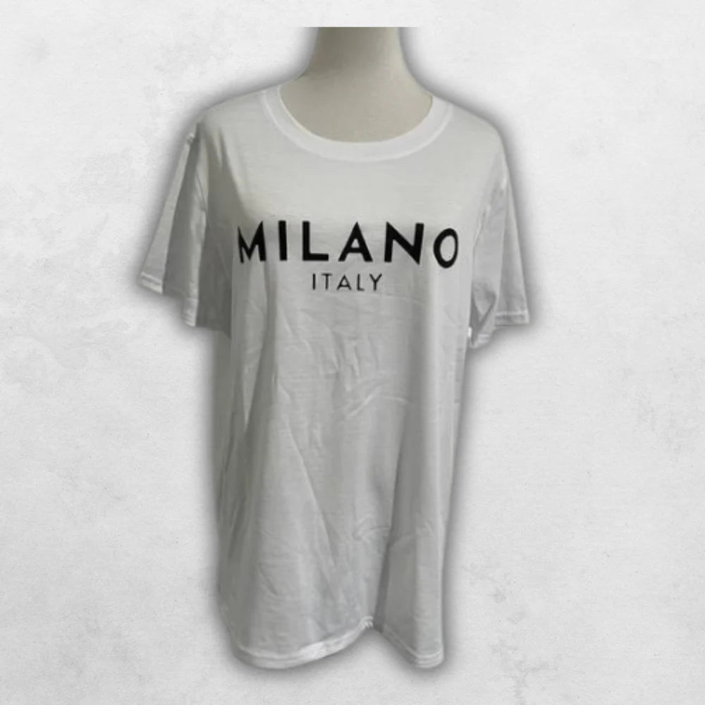 Printed Graphic T-Shirt – Soft Casual Everyday Tee with Modern Minimal Design