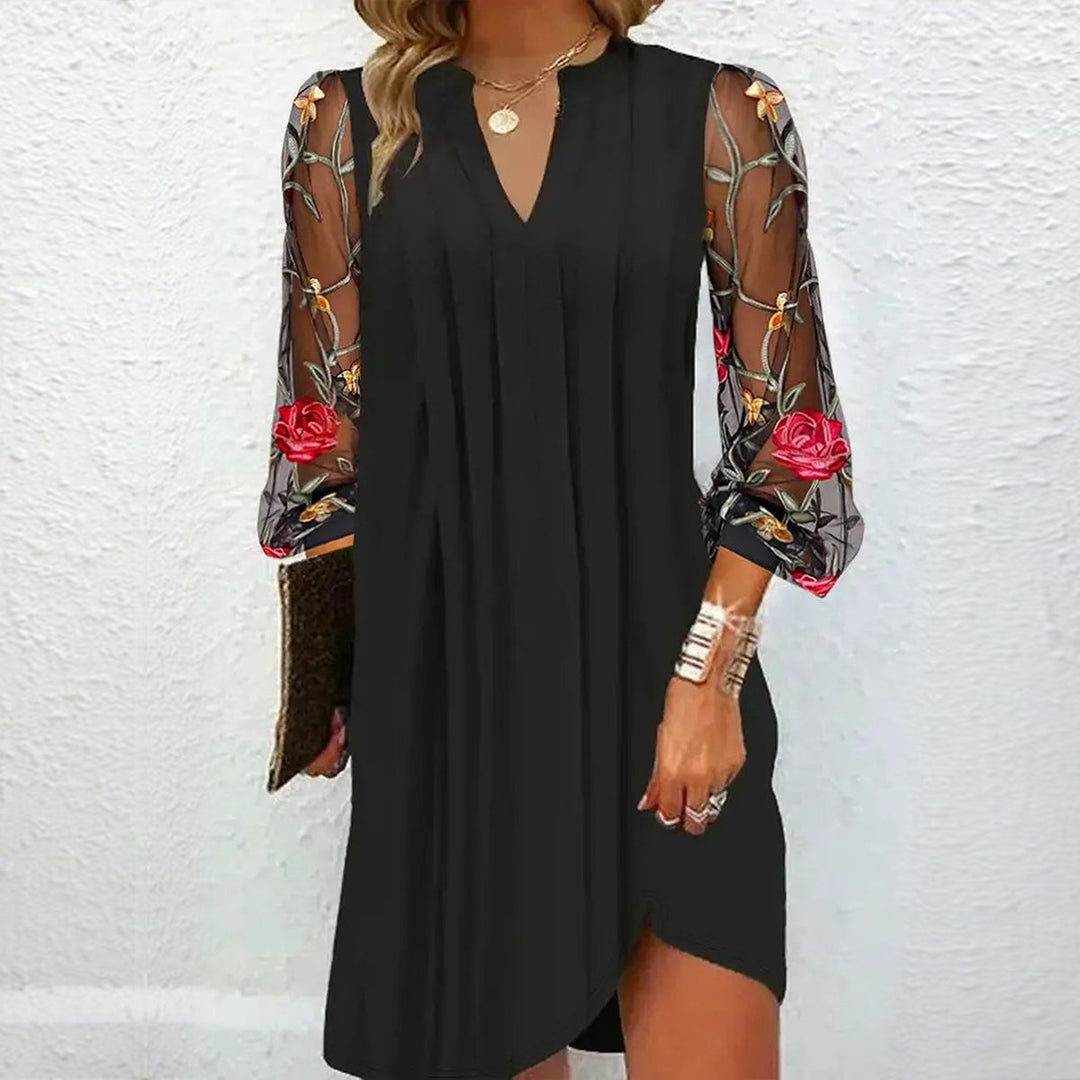 RENÉE – ELEGANT MINI DRESS