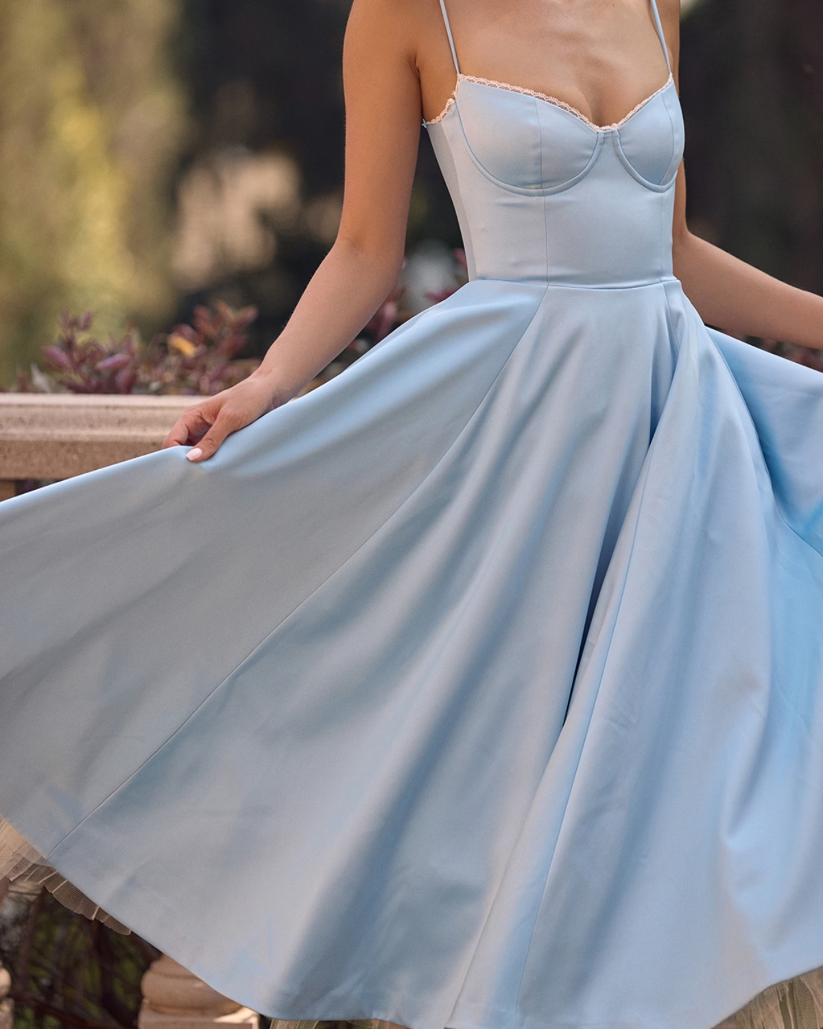 Vestido midi Selene elegante y sofisticado