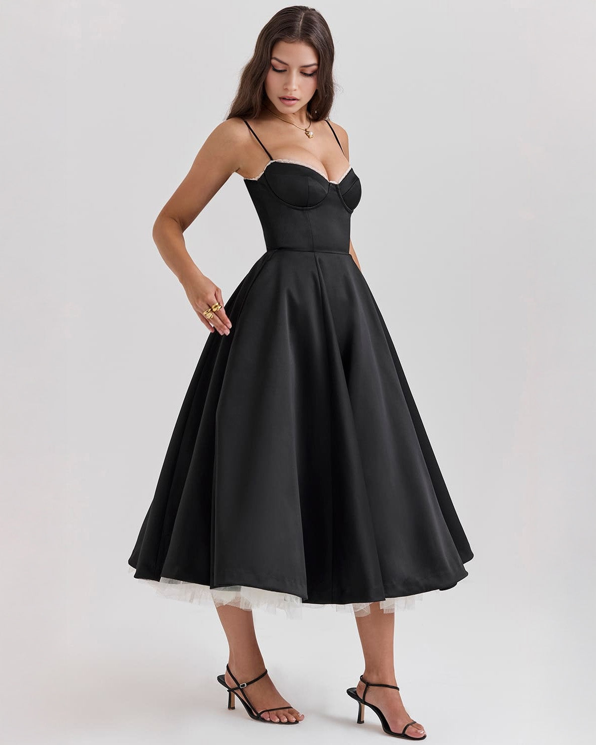 Vestido midi Selene elegante y sofisticado