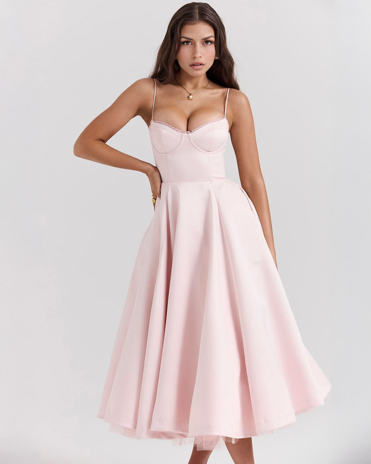Vestido midi Selene elegante y sofisticado