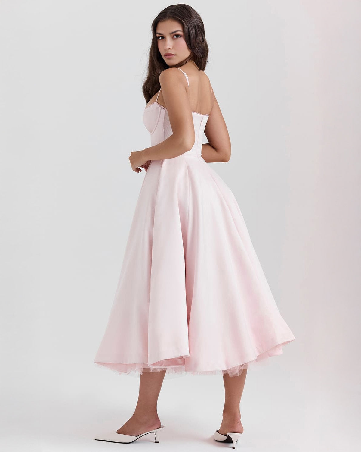 Vestido midi Selene elegante y sofisticado