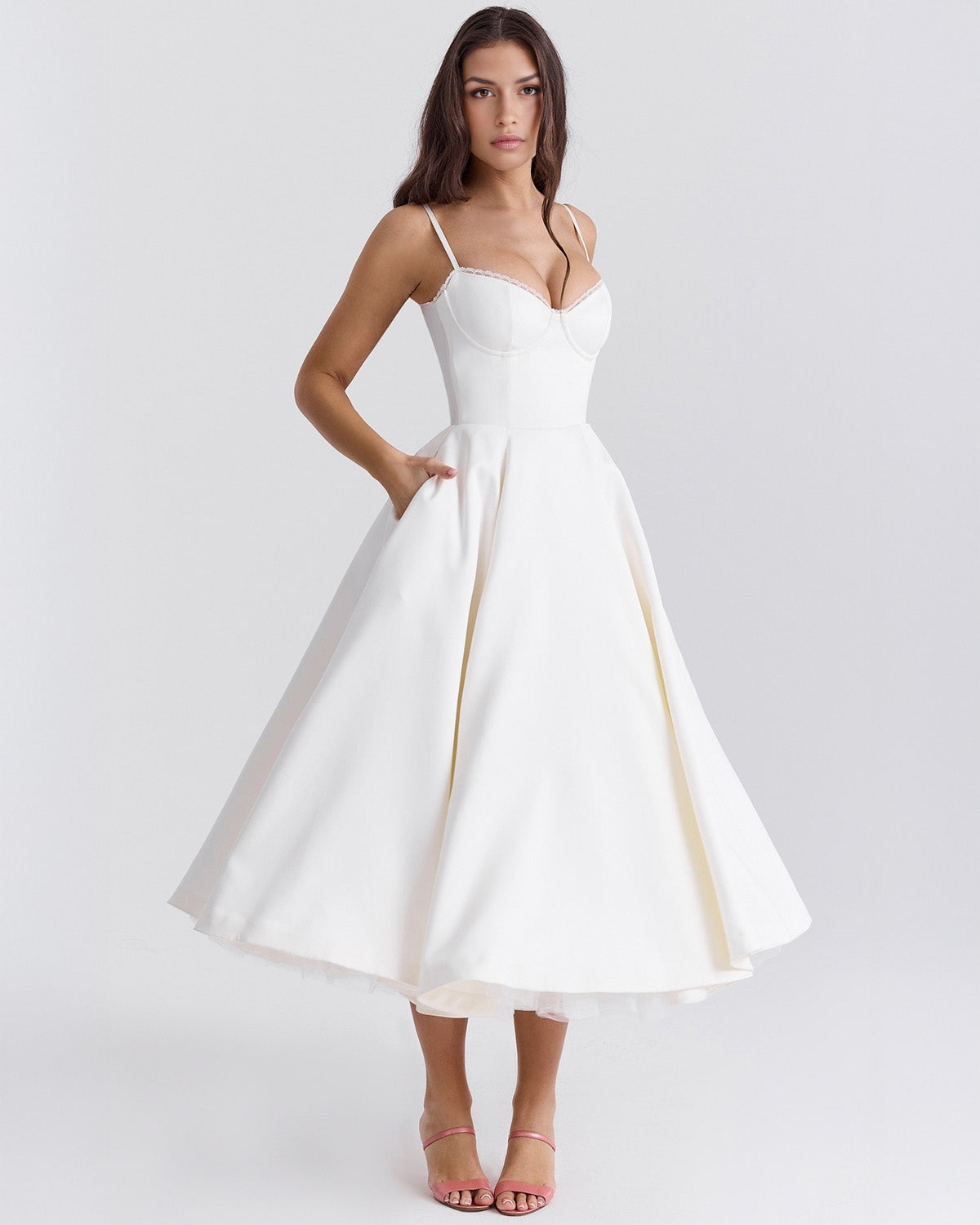 Vestido midi Selene elegante y sofisticado