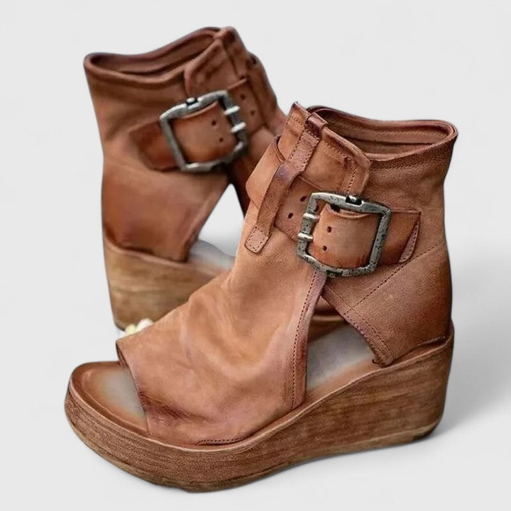 SELENETHIA – ORTHOPEDIC BOOTS