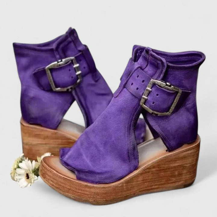 SELENETHIA – ORTHOPEDIC BOOTS