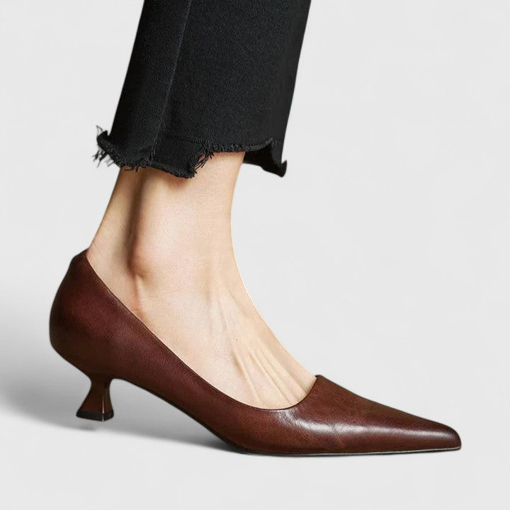 EMELYTHRA – ELEGANT HEELS