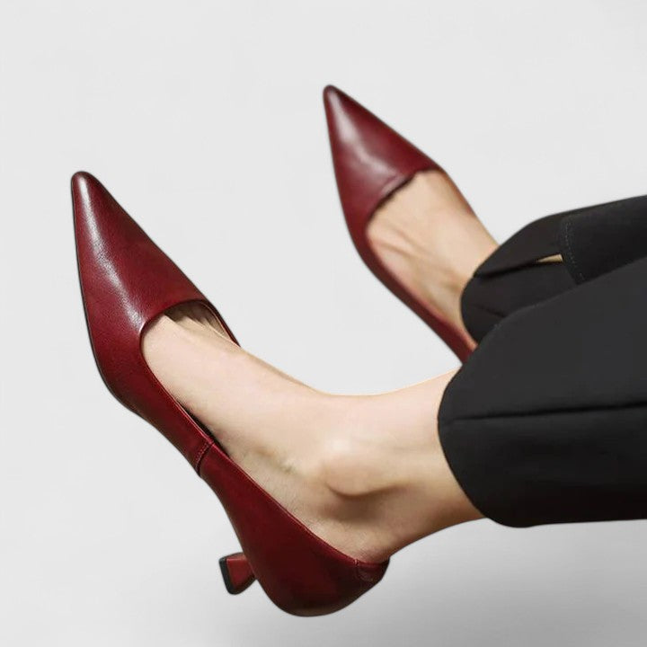 EMELYTHRA – ELEGANT HEELS