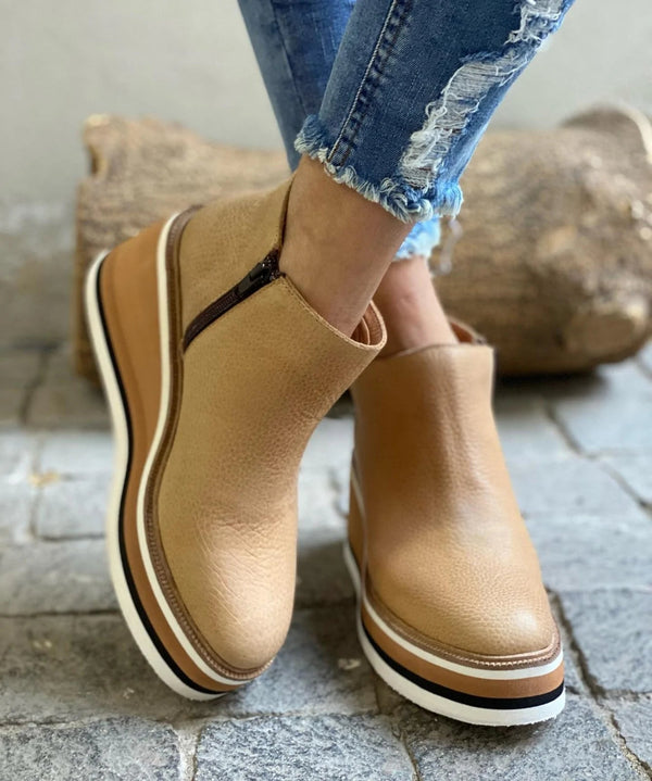 ORYNTHAEA – ELEGANT WATERPROOF BOOTS