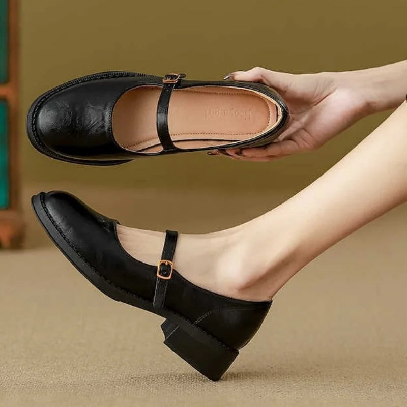 IRAVYNNA – CLASSIC LEATHER MARY JANES