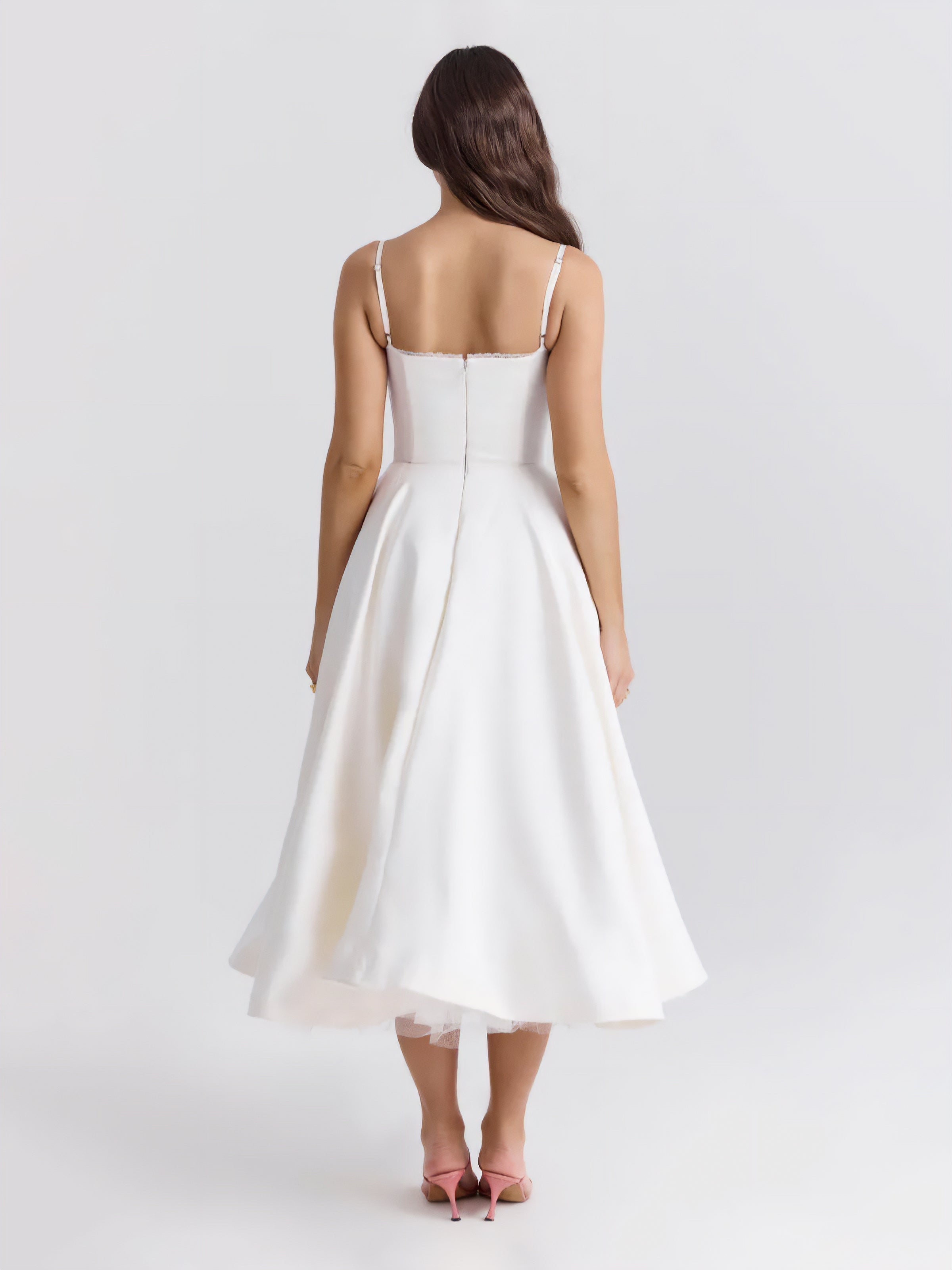 Vestido midi Selene elegante y sofisticado