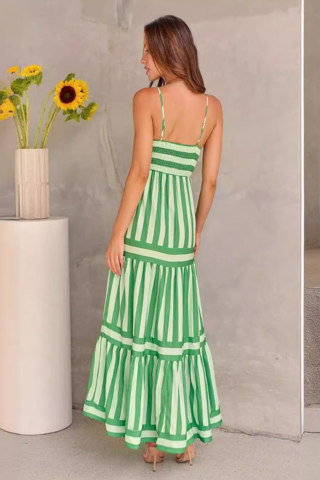 Naomi - Casual Spaghetti Strap Large Swing Maxi Dress