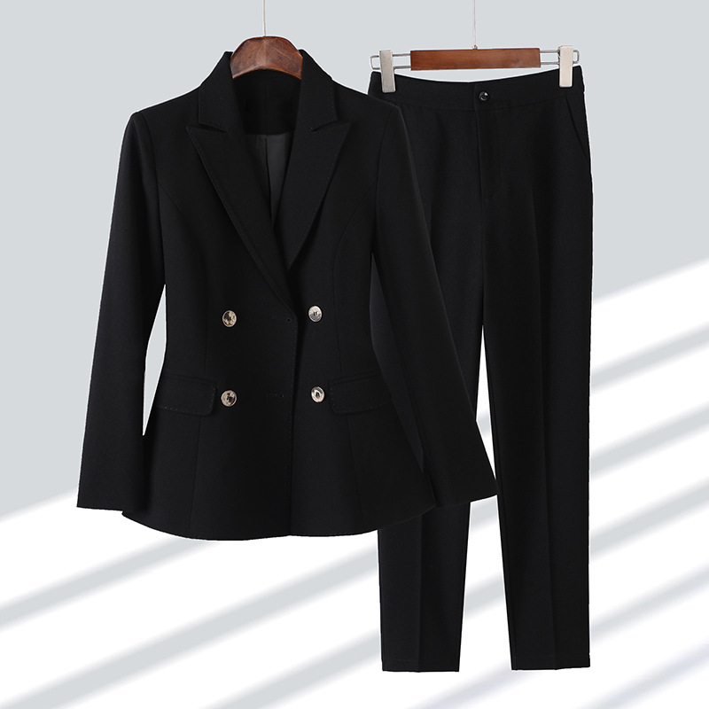 Aven - Élégant tailleur avec veste à 4 boutons et pantalon assorti