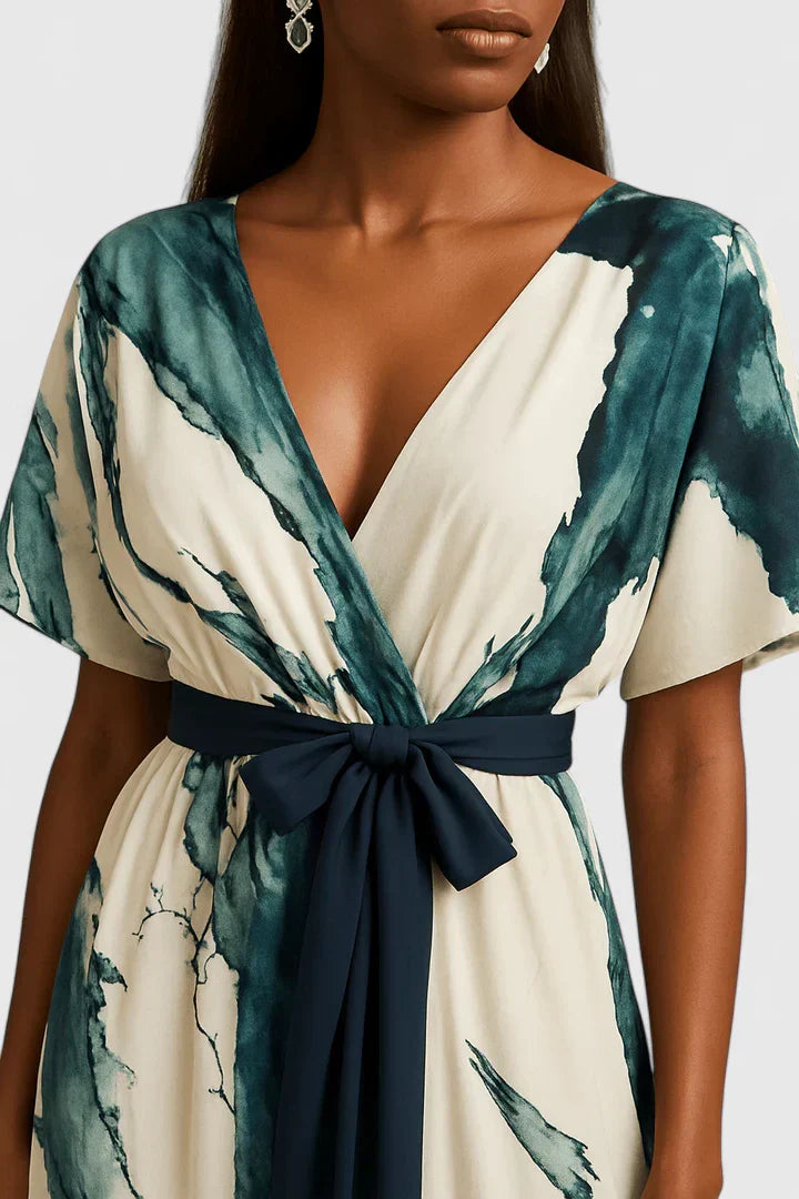 CAELIVORA – SOPHISTICATED DRESS