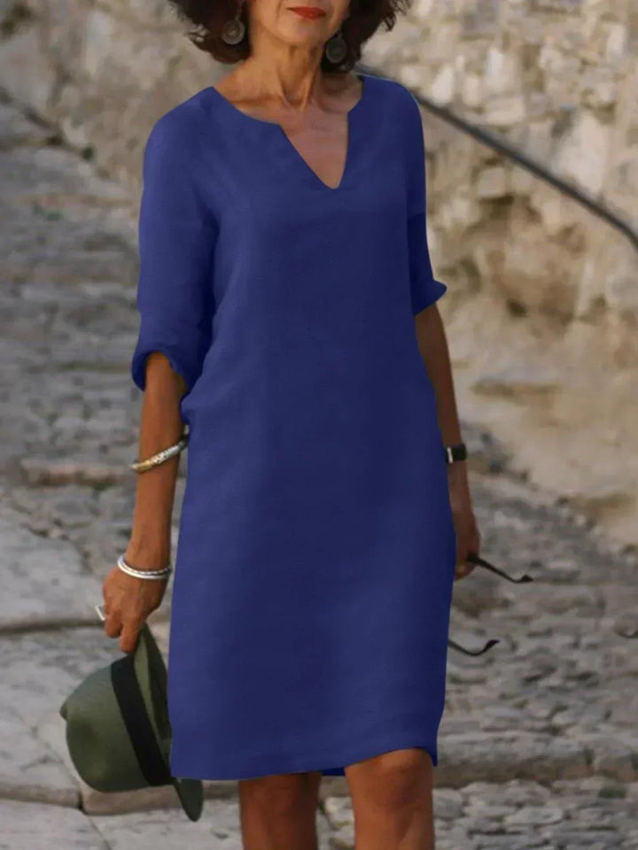 Emery – Elegant and Refined Tummy-Covering Dress