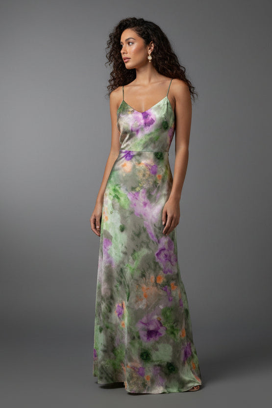 Anisten - Stylish halo dye maxi dress with a removable scarf