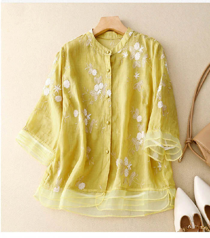 Embroidered Chic Blouse – Lightweight Elegant Top with Refined Detailing for Everyday Styling